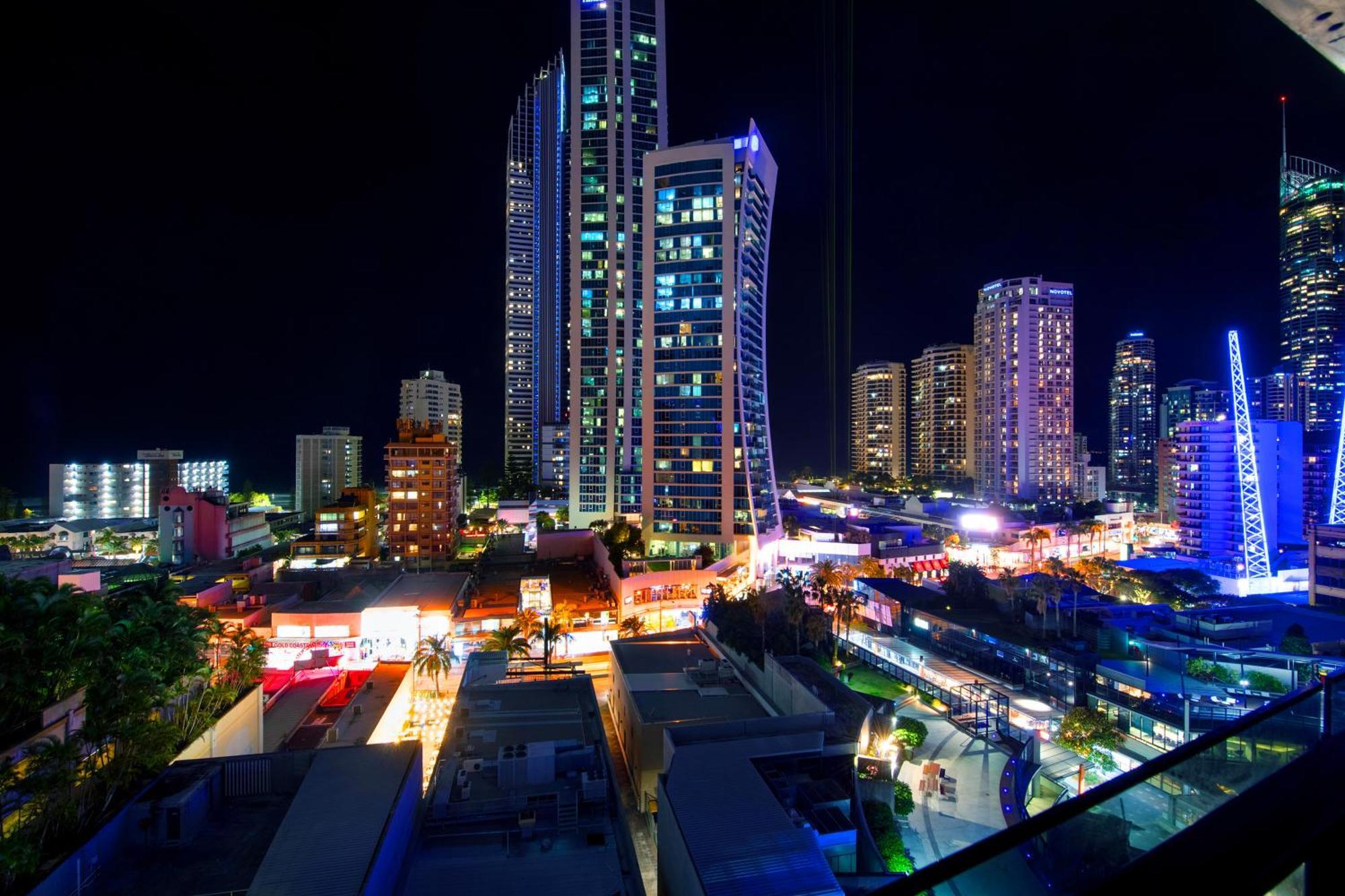 Ocean View Apartments With Balcony - Circle On Cavill - Central Location! - Self Contained & Privately Managed Gold Coast Exterior foto